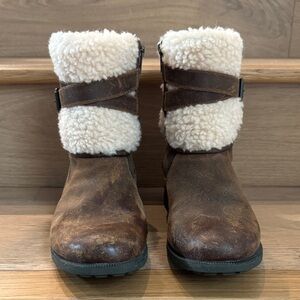 UGG Brown Boots with Cream Shearling